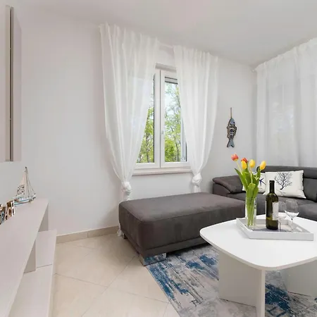 Seafront Maris By El-Pi Tours Apartment Dobrinj Exterior photo